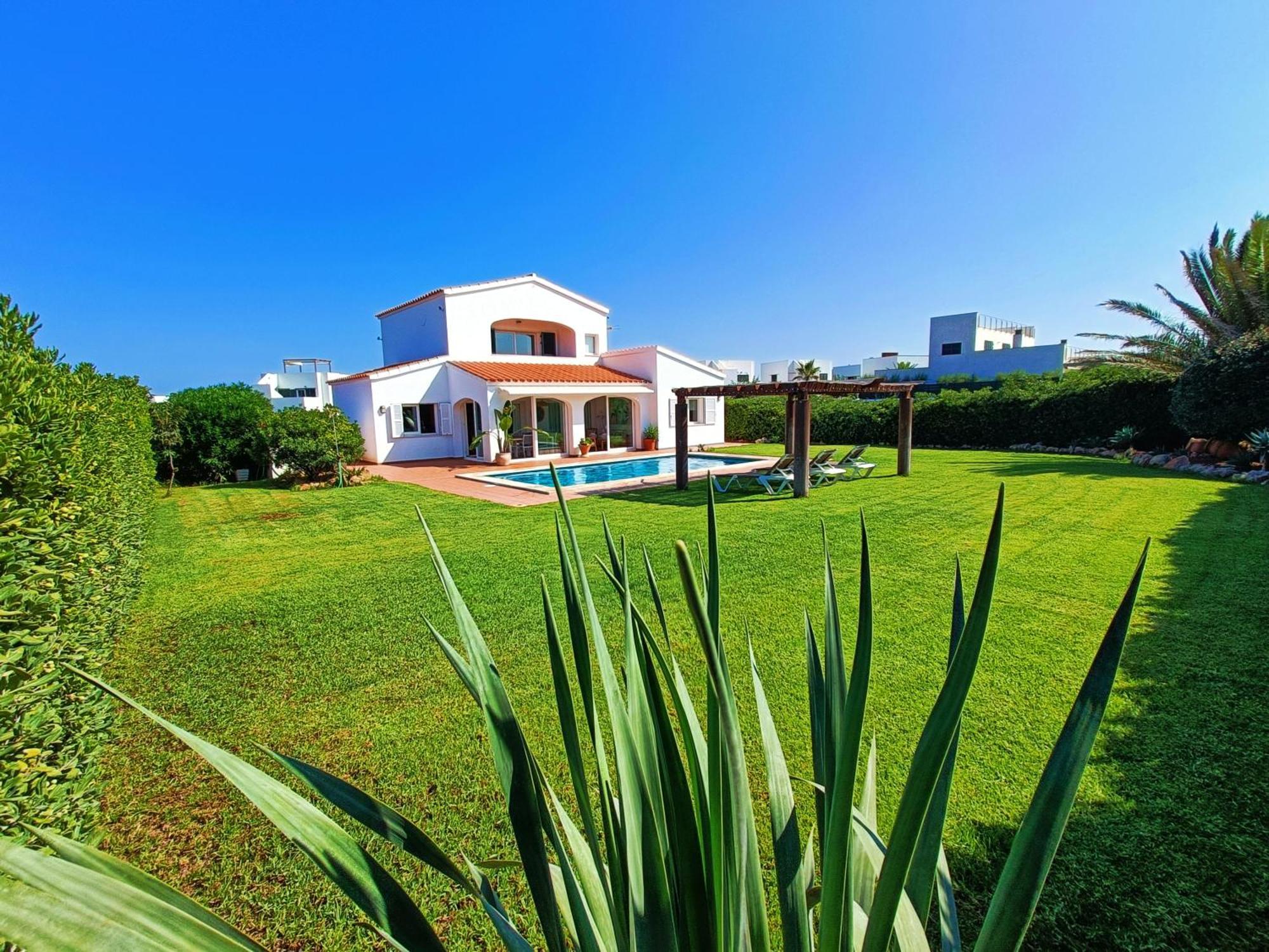 Villa Vega Relax En El Paraiso Es Mercadal Buitenkant foto